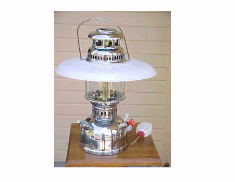 (image for) Kerosene Pressure Lantern #828